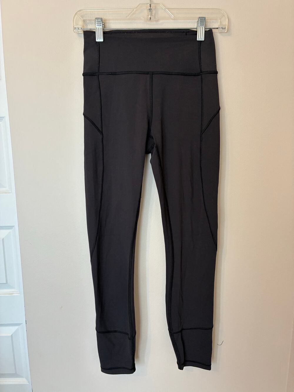 Lululemon In Movement 7/8 Tight Leggings Black Women's Size 4